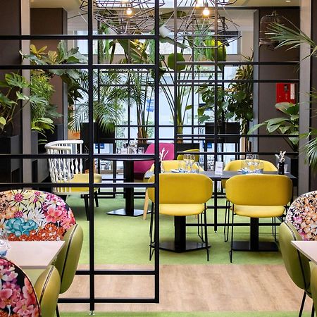 Hotel Novotel Evry Courcouronnes Экстерьер фото